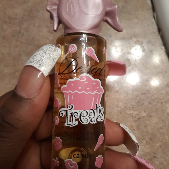 SOLD ON MERCARI DO NOT BUY - Picture 3 of 4